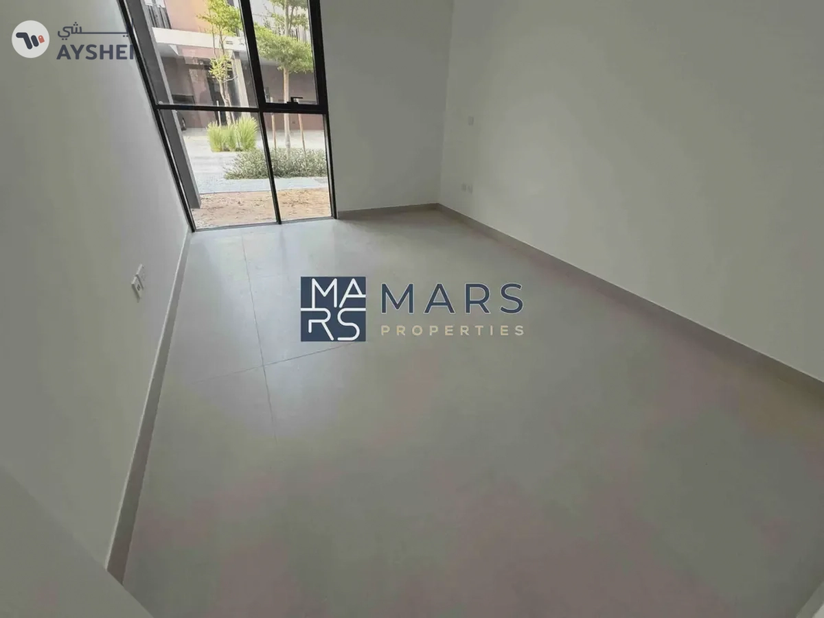 Luxurious brand new 4 bedroom villa available for rent in Masaar.-25-25