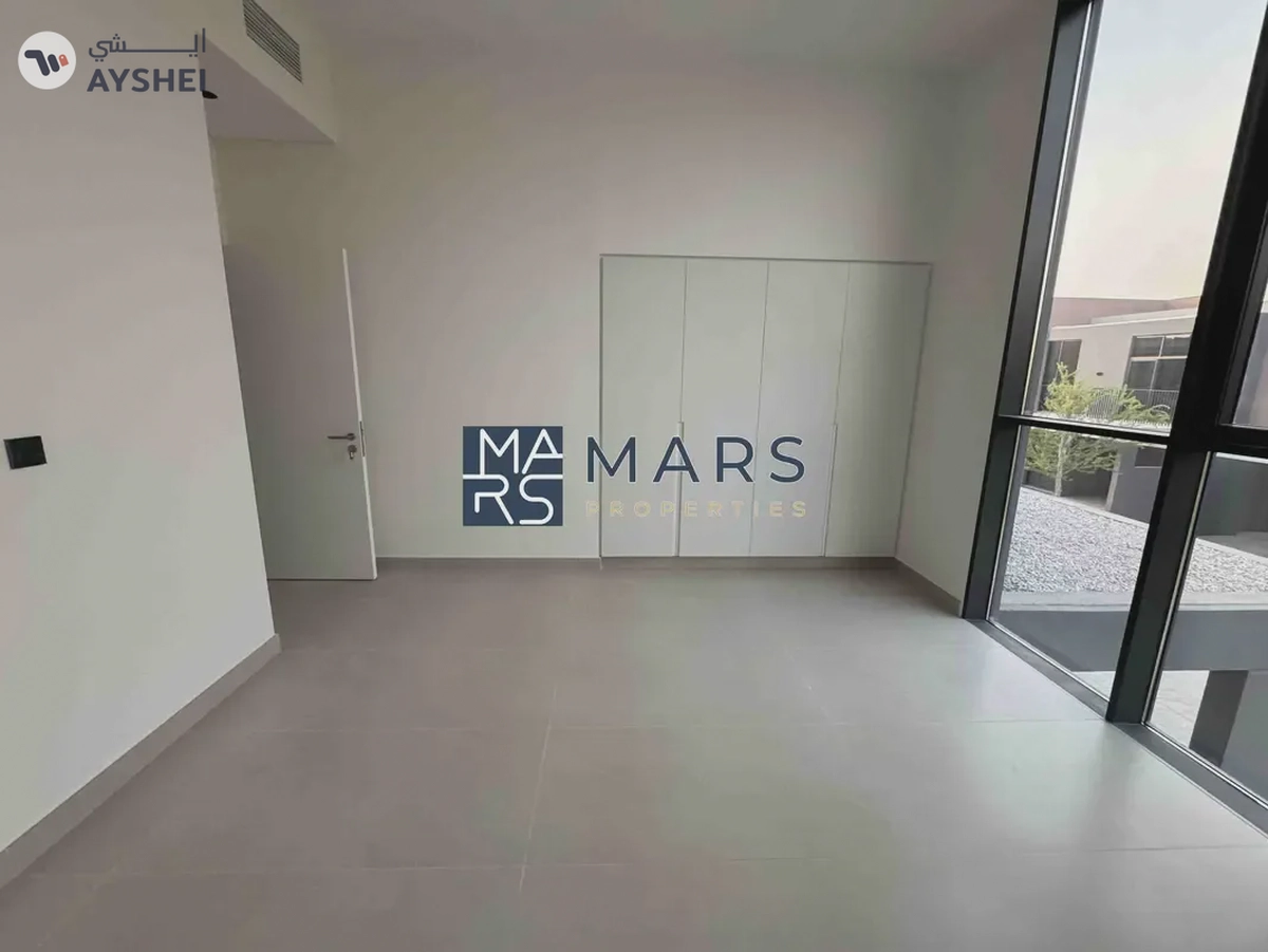 Luxurious brand new 4 bedroom villa available for rent in Masaar.-4-4