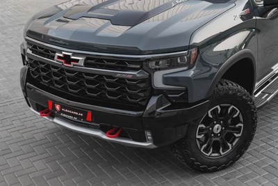 4,407 P.M |  Silverado ZR2 6.2 V8 | 0% Downpayment | Chevrolet Warranty!-6