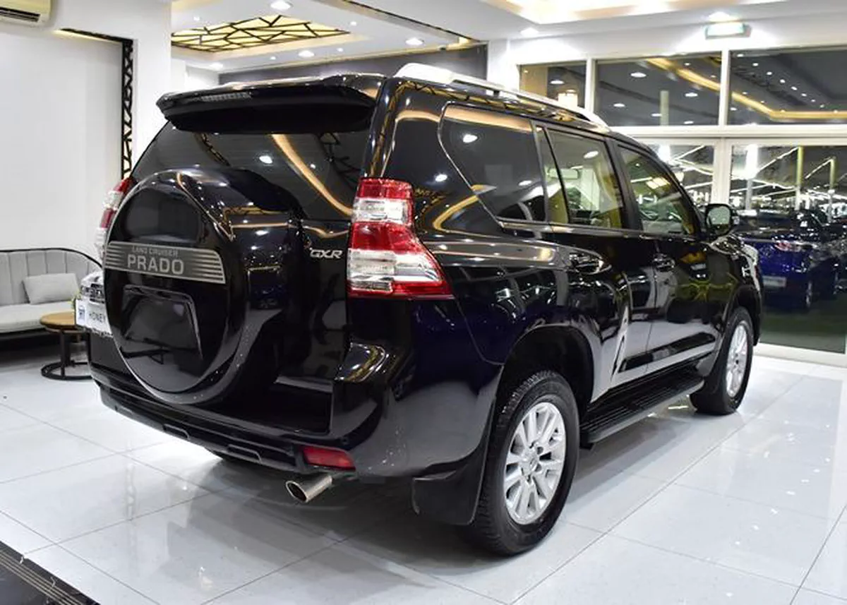 Toyota Prado GXR ( 2017 Model ) in Black Color GCC Specs-4-4
