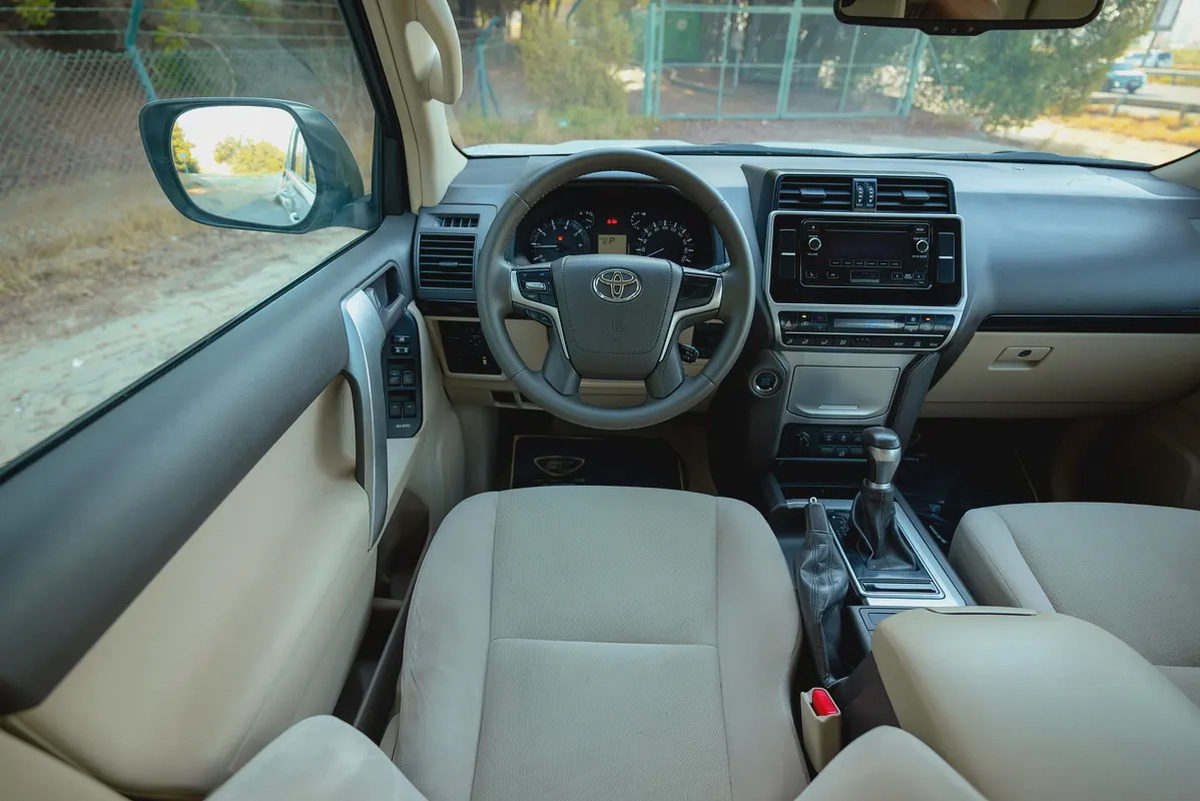 AED 2,317/month | 2019 Prado EXR | GCC Specs | REF#T72568-8-8