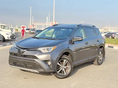 Toyota RAV4 XLE // sunroof,, leather seats// full option 2018-13