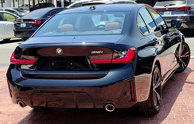 BMW 318i LUXURY M SPORT PACKAGE M Sport Under Agency Warranty & Service 2026 GCC-14