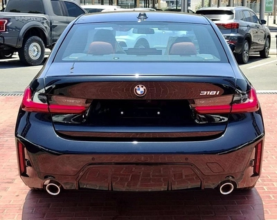 BMW 318i LUXURY M SPORT PACKAGE M Sport Under Agency Warranty & Service 2026 GCC-13