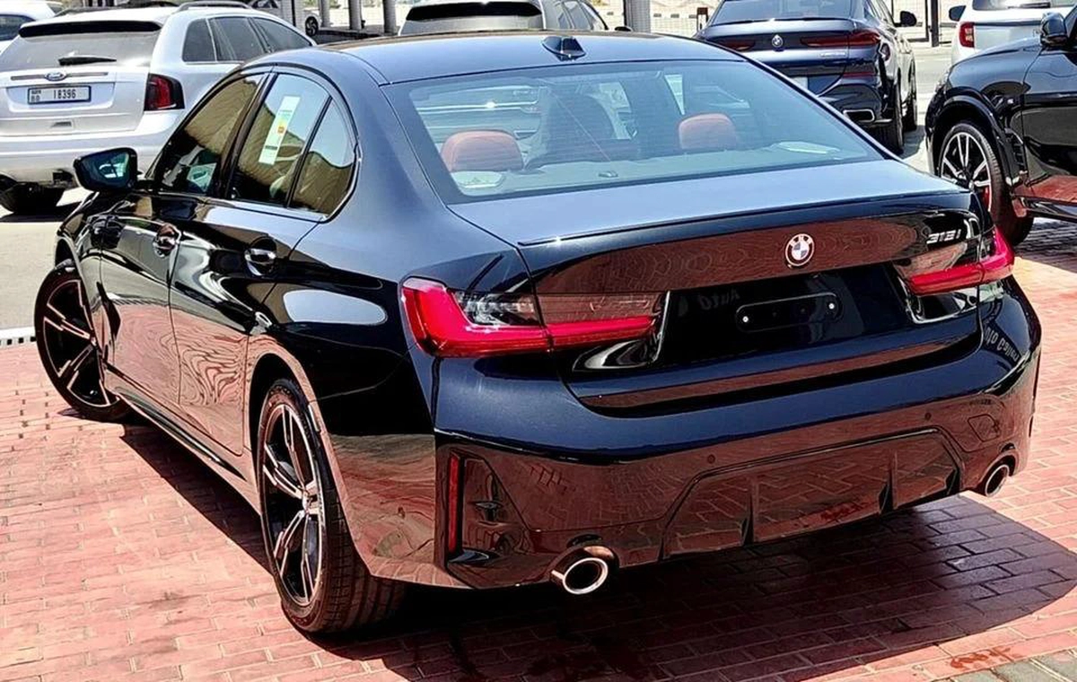BMW 318i LUXURY M SPORT PACKAGE M Sport Under Agency Warranty & Service 2026 GCC-15-15