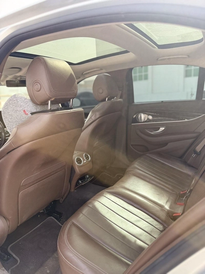 Mercedes-Benz E-Class E 300-0