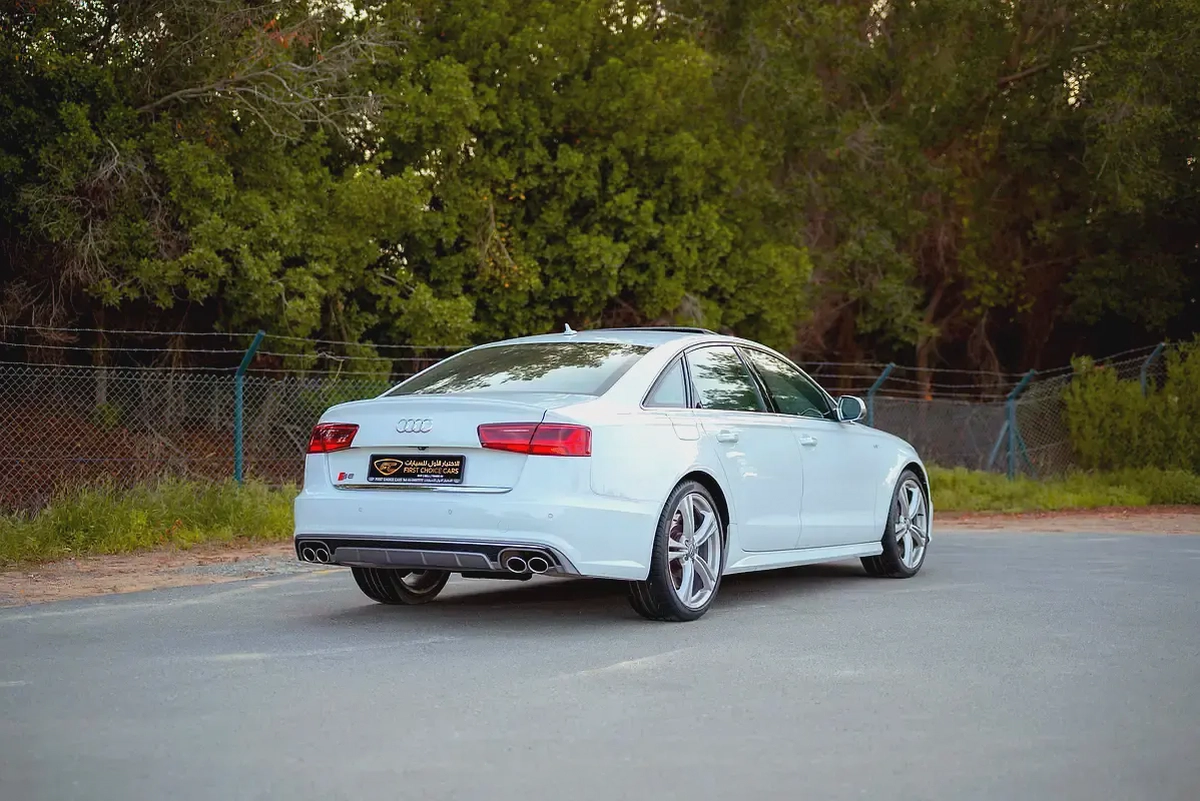 S6 4.0 TFSI QUATTRO | GCC Specs | REF#A85789-3-3