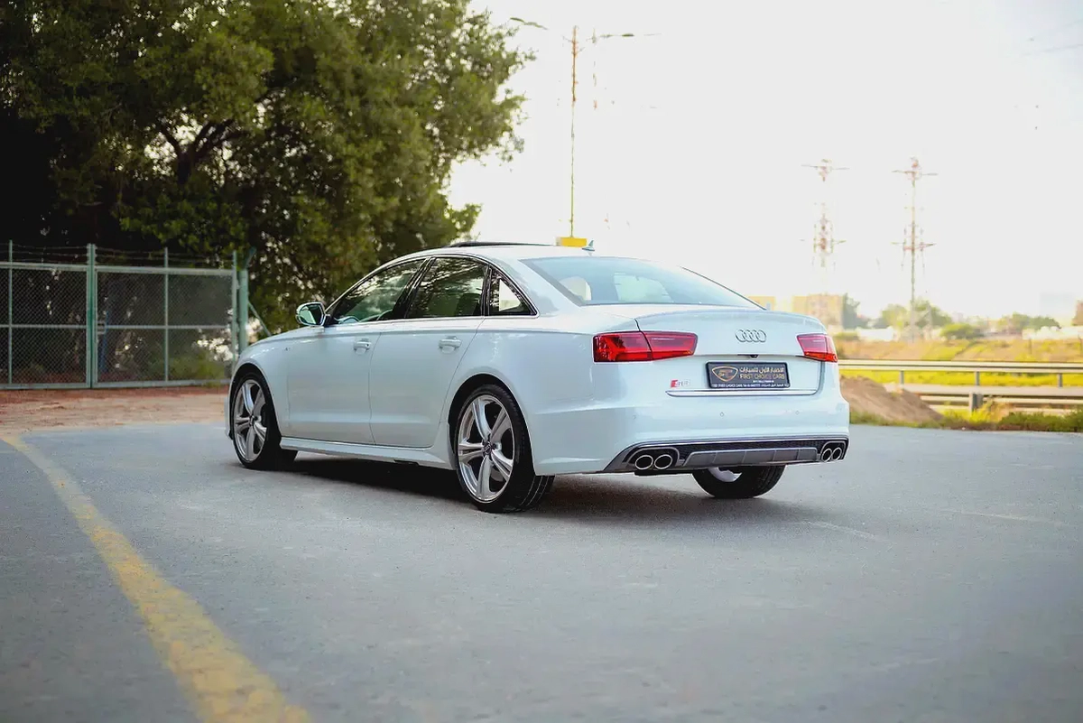 S6 4.0 TFSI QUATTRO | GCC Specs | REF#A85789-4-4