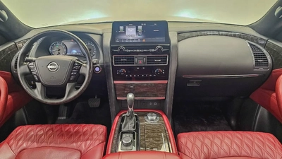 NISSAN - PATROL - LE PLATINUM - V 8 - 2022 MODEL - GCC SPECS - V 8 - 58,000KM - GOLD COLOR-1