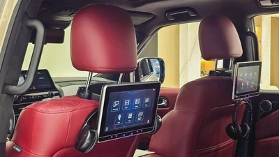 NISSAN - PATROL - LE PLATINUM - V 8 - 2022 MODEL - GCC SPECS - V 8 - 58,000KM - GOLD COLOR-11
