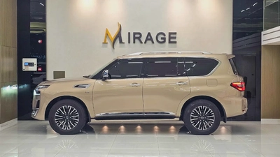NISSAN - PATROL - LE PLATINUM - V 8 - 2022 MODEL - GCC SPECS - V 8 - 58,000KM - GOLD COLOR-17