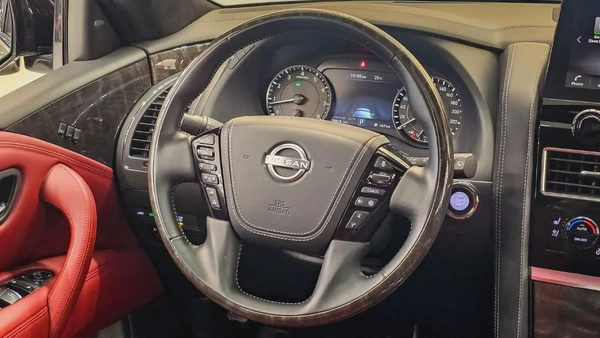 NISSAN - PATROL - LE PLATINUM - V 8 - 2022 MODEL - GCC SPECS - V 8 - 58,000KM - GOLD COLOR