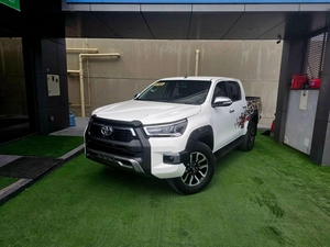 Toyota Hilux SR5 PATROL/ AUTOMATIC/ AUTO WINDOWS/ WIDE BODY/ LOW MILEAGE
