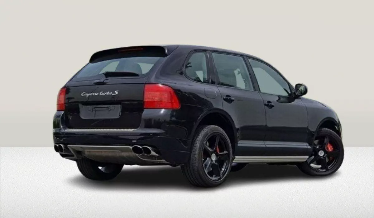 Porsche Cayenne TURBO S 4.8L-8CYL - FULL OPTION EXCELLENT CONDITION-3-0