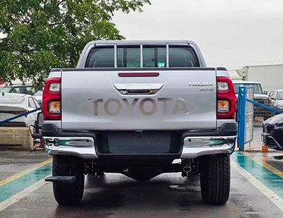 Toyota Hilux SR5 (NON GCC) SR5 TRD || WOOD INTERIOR W VISOR | 4.0L PETROL V6 4WD | BLIND SPOT | DIFFLOCK | DVD+CAMERA | READY S-3