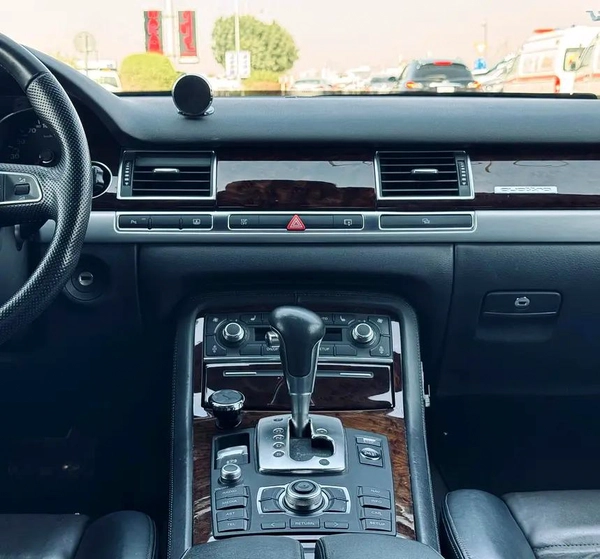 AUDI A8L - 4.2 LTR l 2009 l 98,000KM l CLEAN TITLE l JAPAN IMPORT