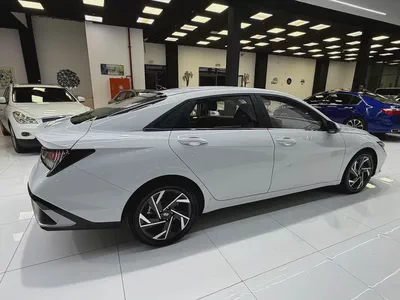 2025 Hyundai Elantra Premium Chinese Specs Clean title-4