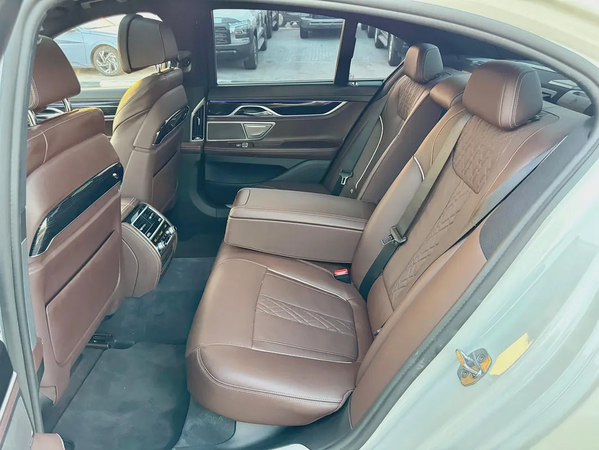 BMW 750I 2016 88000KM - Brown Interior - Japan Import - Clean Title-12-12