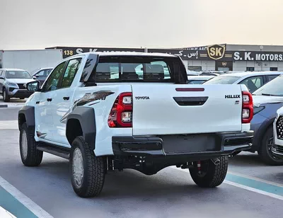 Toyota Hilux GR SPORT EXL || 2.8L DIESEL V4 | DRIVER PWR SEAT WITH LEATHER SEATS | 360*CAMERA (CODE # HDGRO)-3