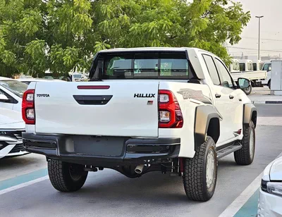 Toyota Hilux GR SPORT EXL || 2.8L DIESEL V4 | DRIVER PWR SEAT WITH LEATHER SEATS | 360*CAMERA (CODE # HDGRO)-4