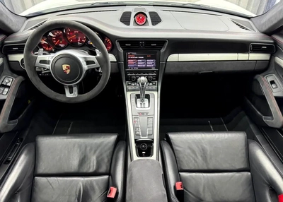 Porsche 911 GT3 | GCC | Ali E Sons Warranty 2028 | Full Service History-10