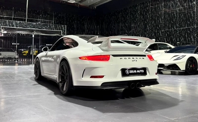 Porsche 911 GT3 | GCC | Ali E Sons Warranty 2028 | Full Service History-18
