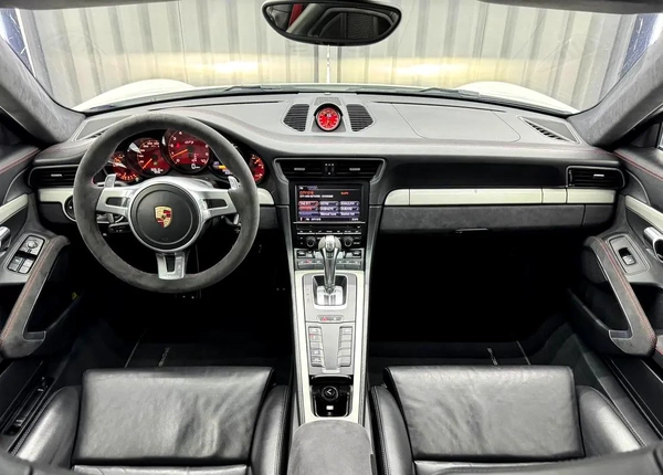 Porsche 911 GT3 | GCC | Ali E Sons Warranty 2028 | Full Service History