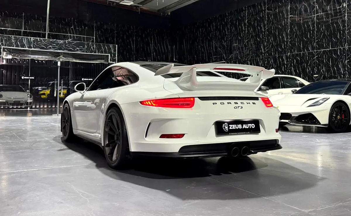 Porsche 911 GT3 | GCC | Ali E Sons Warranty 2028 | Full Service History-18-18