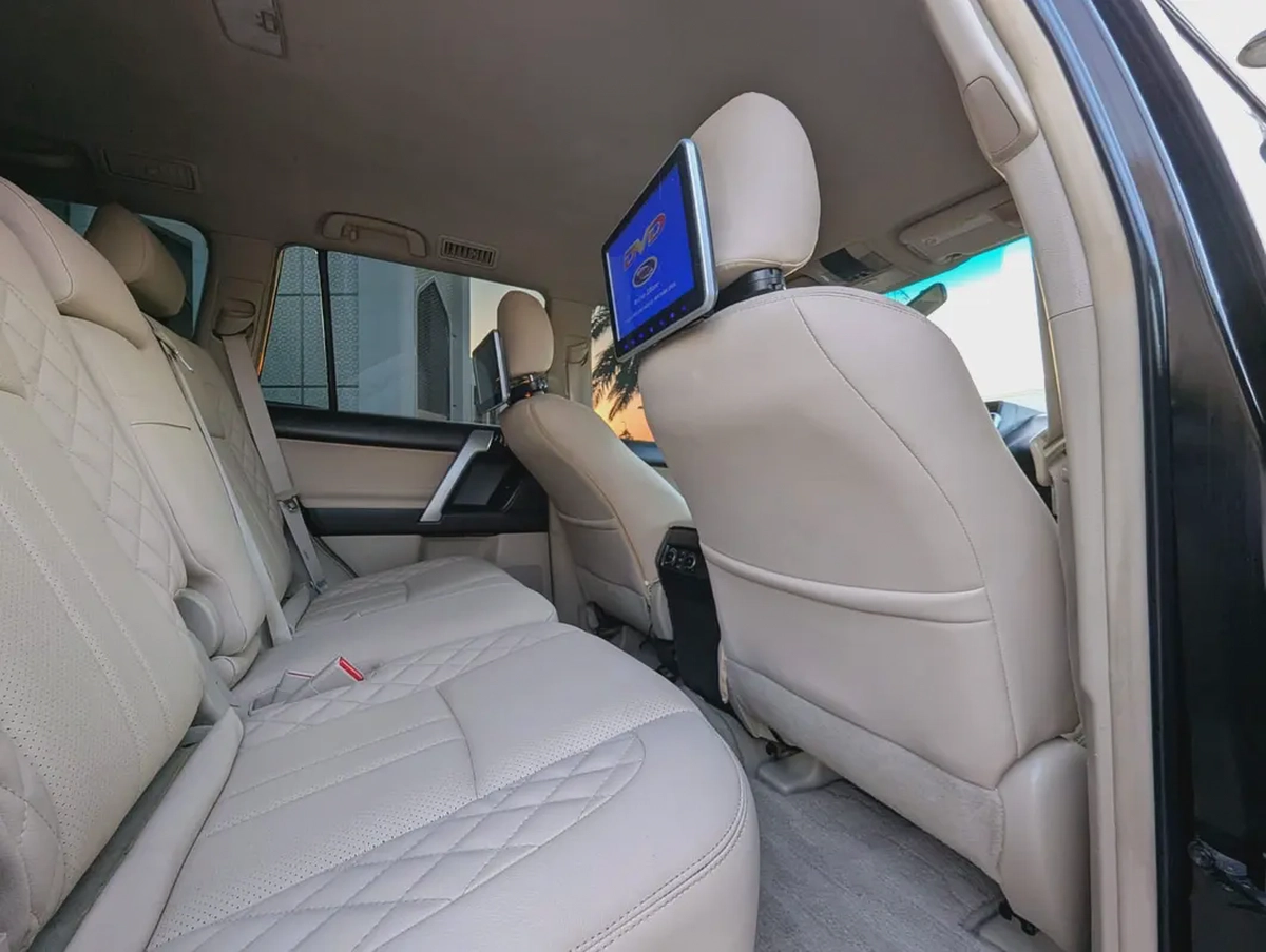 TOYOTA PRADO 2012 FACELIFTED 2023 WITH INTERIOR AND EXTERIOR GCC V4 2.7L IN EXCELLENT CONDITION