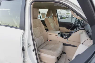 LAND CRUISER GXR | LC300 | 2026 | GCC | 4WD | V6 3.5L | 1 electric chair | Petrol | 7 seat |-15