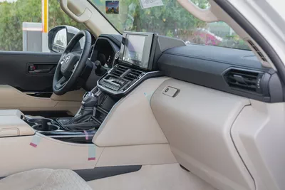 LAND CRUISER GXR | LC300 | 2026 | GCC | 4WD | V6 3.5L | 1 electric chair | Petrol | 7 seat |-16