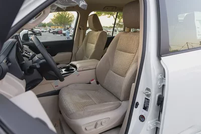 LAND CRUISER GXR | LC300 | 2026 | GCC | 4WD | V6 3.5L | 1 electric chair | Petrol | 7 seat |-8