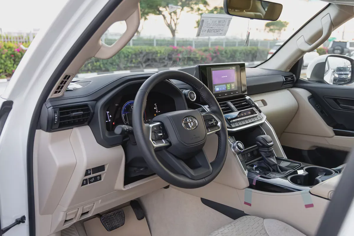 LAND CRUISER GXR | LC300 | 2026 | GCC | 4WD | V6 3.5L | 1 electric chair | Petrol | 7 seat |-9-9