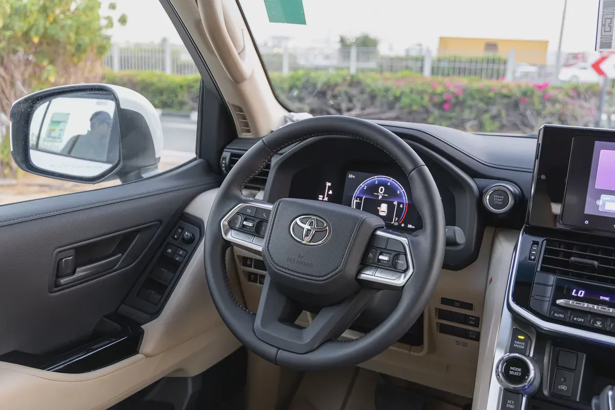 LAND CRUISER GXR | LC300 | 2026 | GCC | 4WD | V6 3.5L | 1 electric chair | Petrol | 7 seat |-11-11