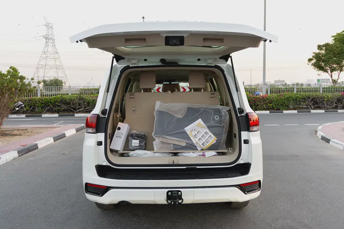 LAND CRUISER GXR | LC300 | 2026 | GCC | 4WD | V6 3.5L | 1 electric chair | Petrol | 7 seat |-19-19