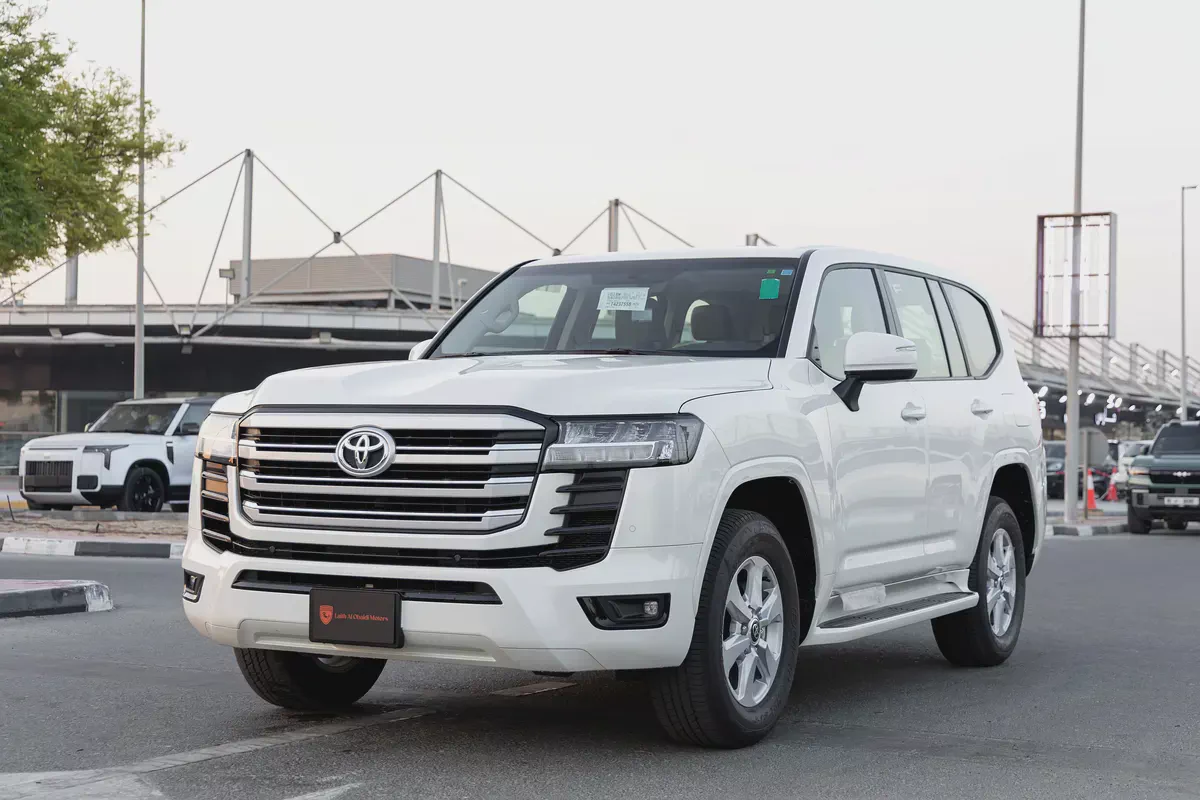 LAND CRUISER GXR | LC300 | 2026 | GCC | 4WD | V6 3.5L | 1 electric chair | Petrol | 7 seat |-2-2