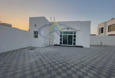 VILLA FOR SALE IN SHAKHBOUT CITY-8