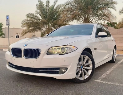 2013 BMW 530i ||FULL OPTION || 6 cylinder|| accident free|| original paint ||GCC SPECS-0