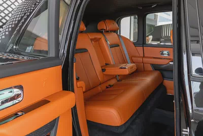 Rolls-Royce Cullinan | Black Badge | GCC Specs | Dealer Warranty  Service Contract (AGMC) | 202-10