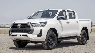 Toyota Hilux (LHD) TOYOTA HILUX DC COMFORT PLUS 2.4D MT 4X4 MY2025 - WHITE-6
