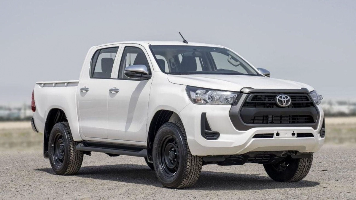 Toyota Hilux (LHD) TOYOTA HILUX DC COMFORT PLUS 2.4D MT 4X4 MY2025 - WHITE-0-0