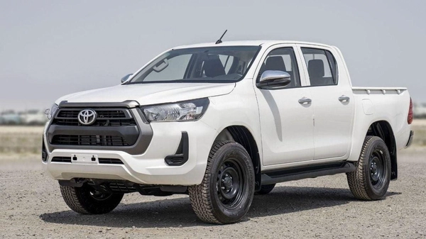 Toyota Hilux (LHD) TOYOTA HILUX DC COMFORT PLUS 2.4D MT 4X4 MY2025 - WHITE