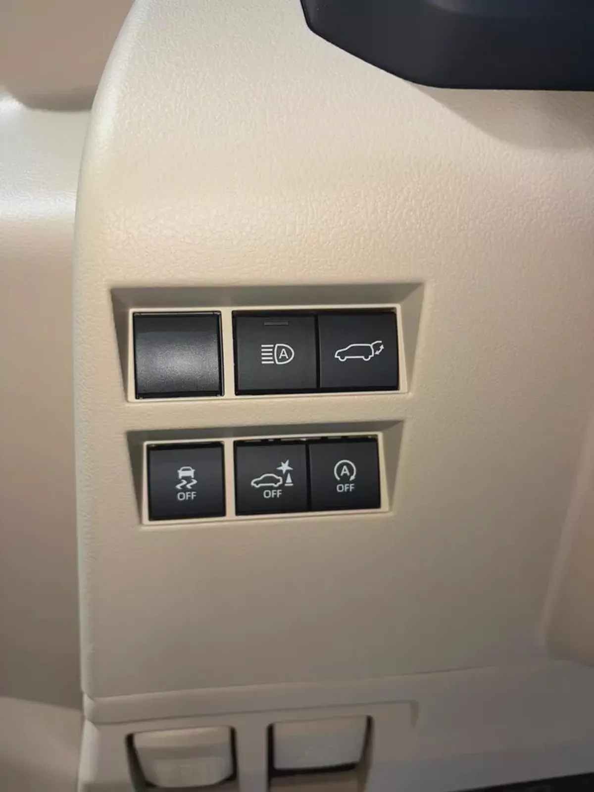 TOYOTA LC300 VXR 3.5L TT FULL OPTION 2026YM  تويوتا لاندكروزر في اكس ار توين توربو 3.55 لتر فل اوبشن-12-12