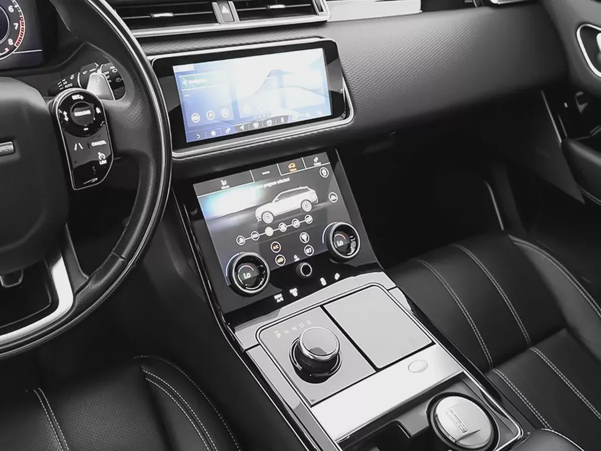 2,461 AED / 60 months | 0% DP | 2019 Range Rover Velar P250 SE R-Dynamic / Al Tayer Service Contract-8-8