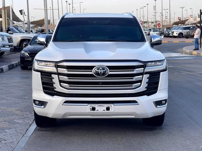 Toyota Land Cruiser VXR Grand Touring 2022 - GCC Specs - Pristine Condition-15