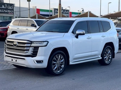Toyota Land Cruiser VXR Grand Touring 2022 - GCC Specs - Pristine Condition-0