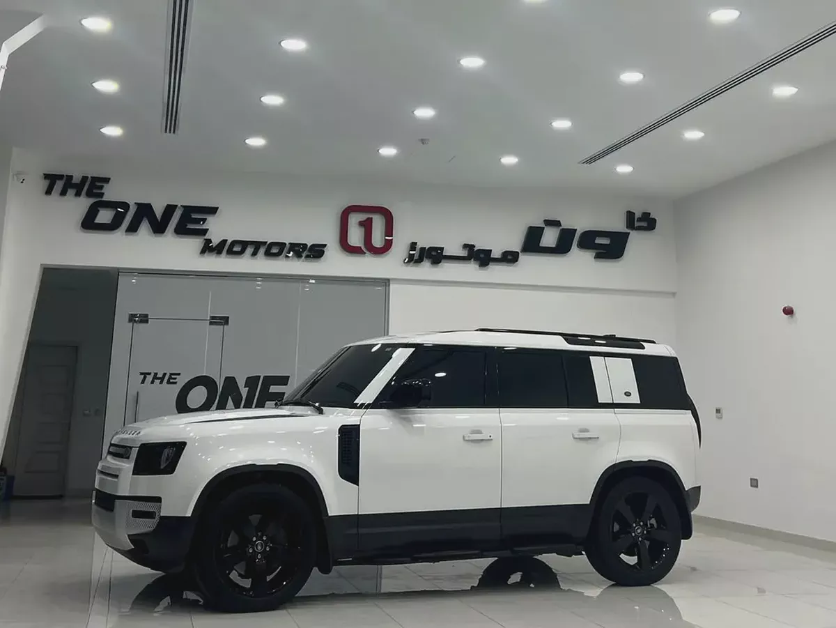 2024 Land Rover Defender 110 HSE | GCC Specs | Brand New Condition