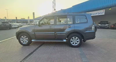 Mitsubishi Pajero 2019 GLS Top Line | GCC Specs | Full Service History From Company Well Maintained-5