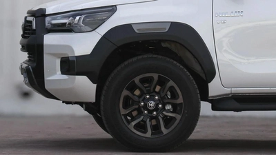 Toyota Hilux  ADENTURE 4.0L -2026-5