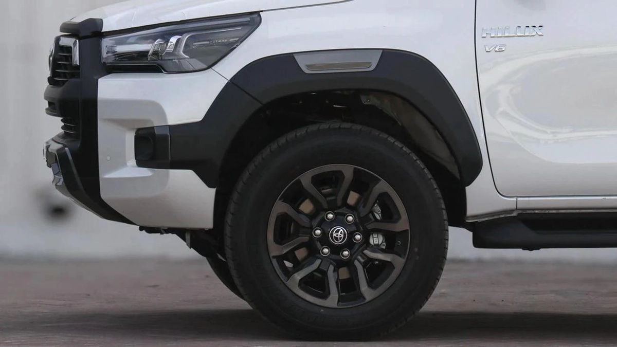 Toyota Hilux  ADENTURE 4.0L -2026-5-5